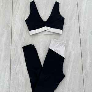 Joja Women's Black and White Workout Set